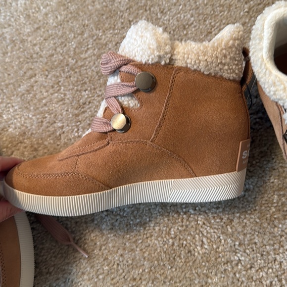 Sorel Out and About Cozy tawny sea salt waterproof boot shoe pull on 7.5 9.5 - Picture 5 of 11